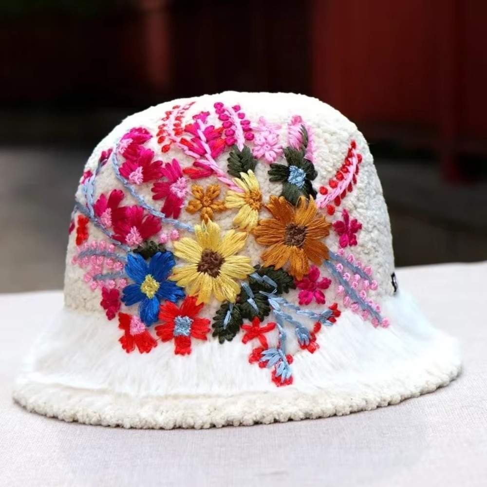 Winter Ethnic Fashion For Women - Keep WARM Windproof แฟชั่น VINTAGE Bonnets