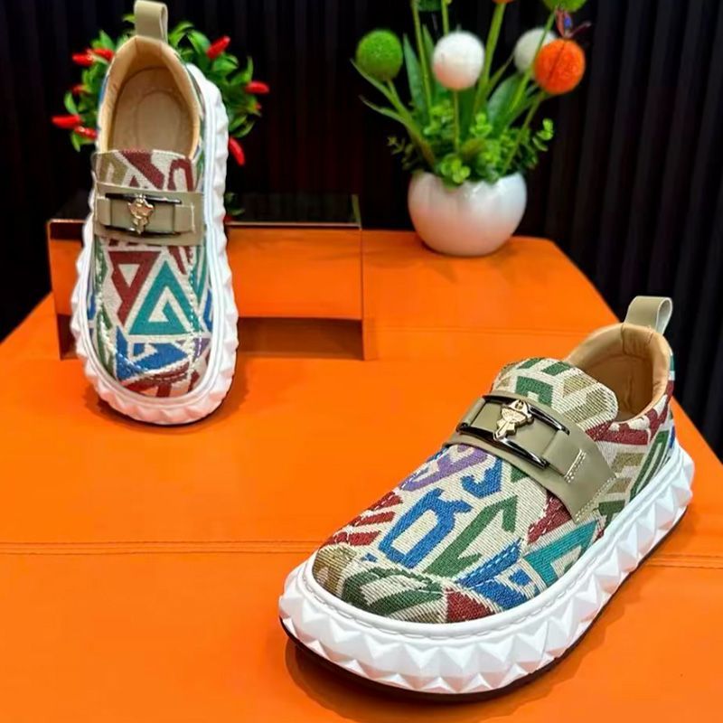 Ethnic Fashion Walk - รองเท้าพิมพ์ลายชาติพันธุ์สำหรับผู้ชาย, รองเท้าลำลองพื้นหนา, รองเท้าแฟชั่นหัวเข็มขัดโลหะ, รองเท้าฝึกเดินที่สวมใส่สบายสำหรับผู้ชาย