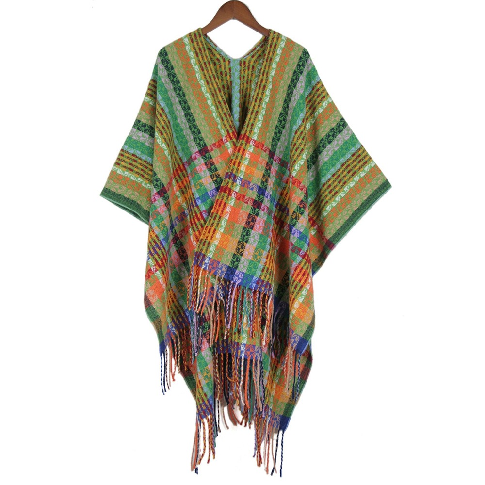 Winter Ethnic Fashion For Women - เสื้อคลุมสไตล์โบฮีเมียนมองโกลี ลายทางพร้อมพู่ตกแต่ง สีไล่เฉด ให้ความอบอุ่น เหมาะสำหรับฤดูหนาว ผ้าถักสำหรับผู้หญิง