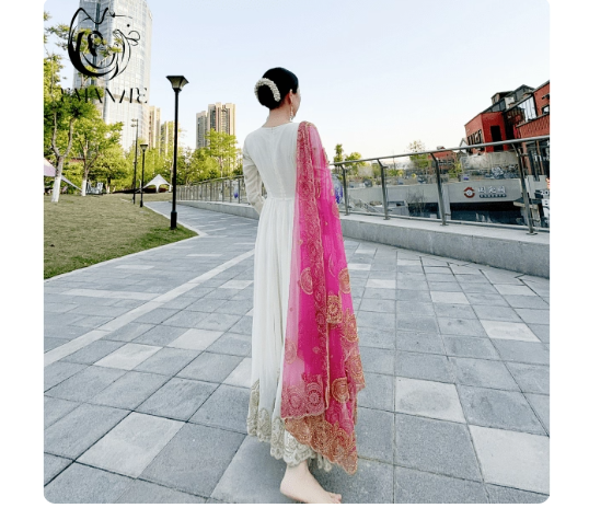 ชุดประจำชาติอินเดีย ชุดเต้นรำซ - Salwar Kameez Set บทวิจารณ์และราคา