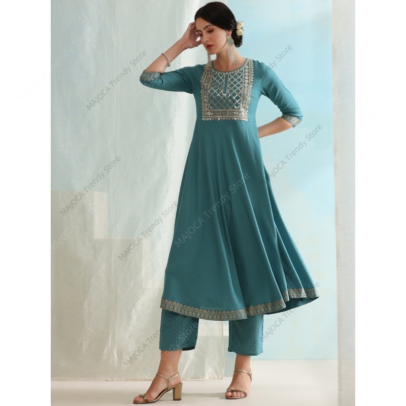 ชุดอานาร์กาลี 3 ชิ้น สีฟ้าพีคโ - Salwar Kameez Set บทวิจารณ์และราคา