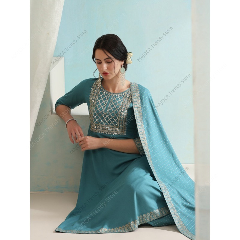 ชุดอานาร์กาลี 3 ชิ้น สีฟ้าพีคโ - Salwar Kameez Set บทวิจารณ์และราคา
