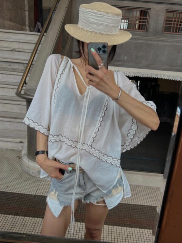 เสื้อคอวีผูกเชือกสไตล์เกาหลี ล - Ethnic Fusion Fashion บทวิจารณ์และราคา