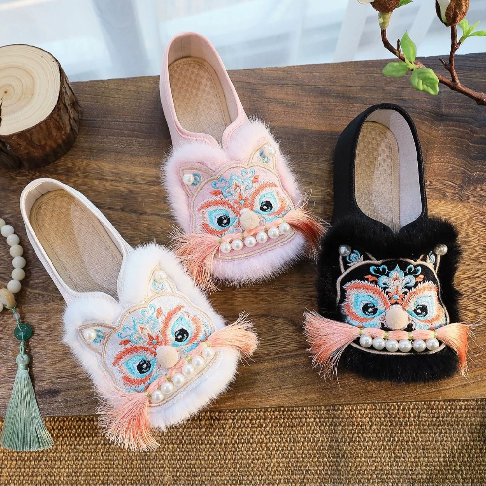 รองเท้าผ้าสไตล์ชาติพันธุ์แฟชั่ - Winter Ethnic Fashion For Women บทวิจารณ์และราคา